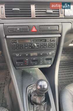 Седан Audi A6 1998 в 