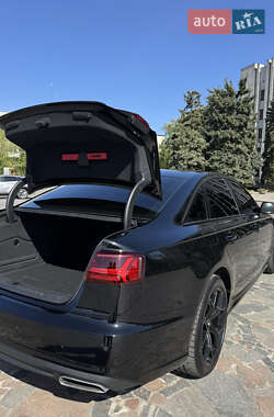 Седан Audi A6 2016 в 