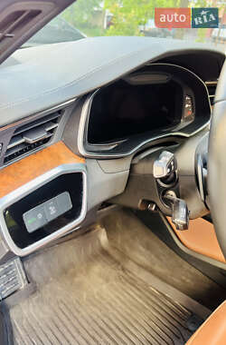 Седан Audi A6 2021 в 