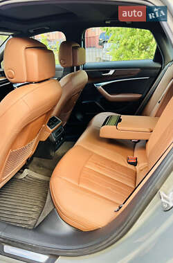 Седан Audi A6 2021 в 