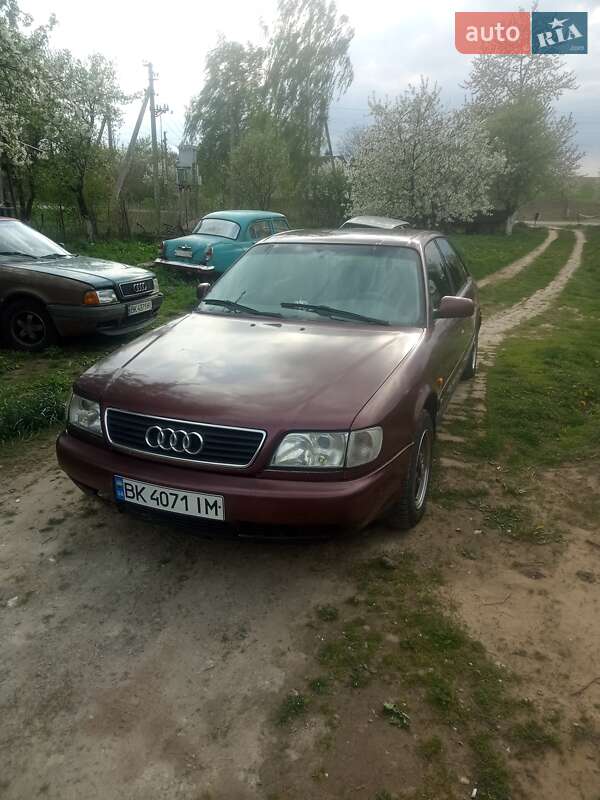 Седан Audi A6 1996 в 