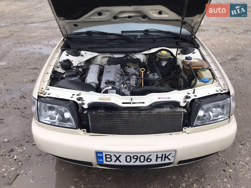 Універсал Audi A6 1995 в Волочиську