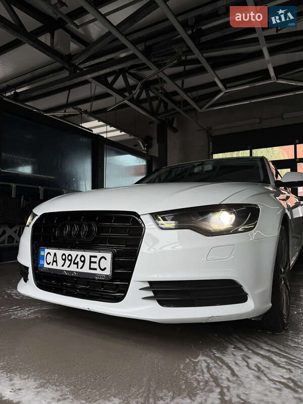 Седан Audi A6 2013 в 