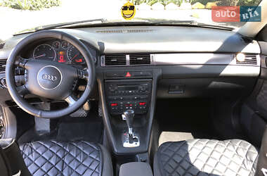 Седан Audi A6 2004 в 