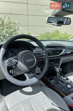 Седан Audi A6 2012 в 