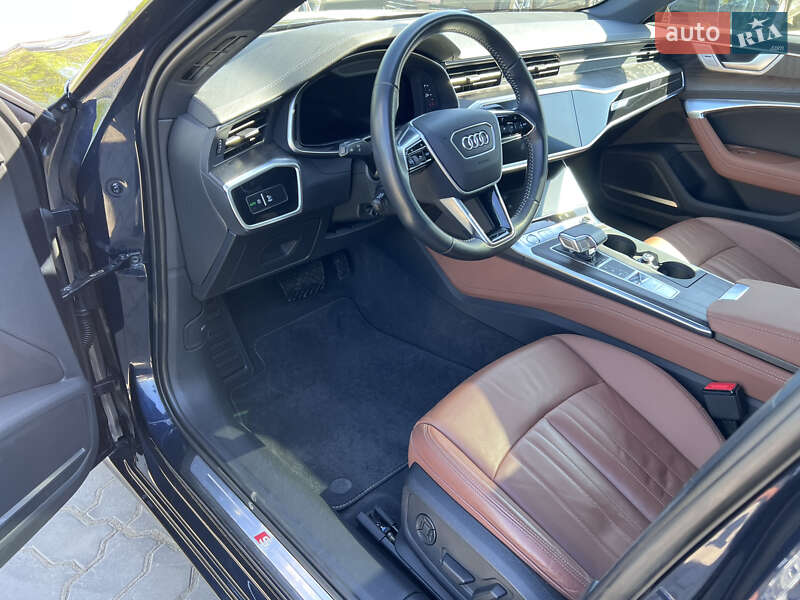Седан Audi A6 2020 в Нововолынске