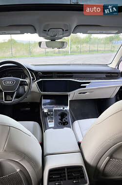 Седан Audi A6 2018 в 