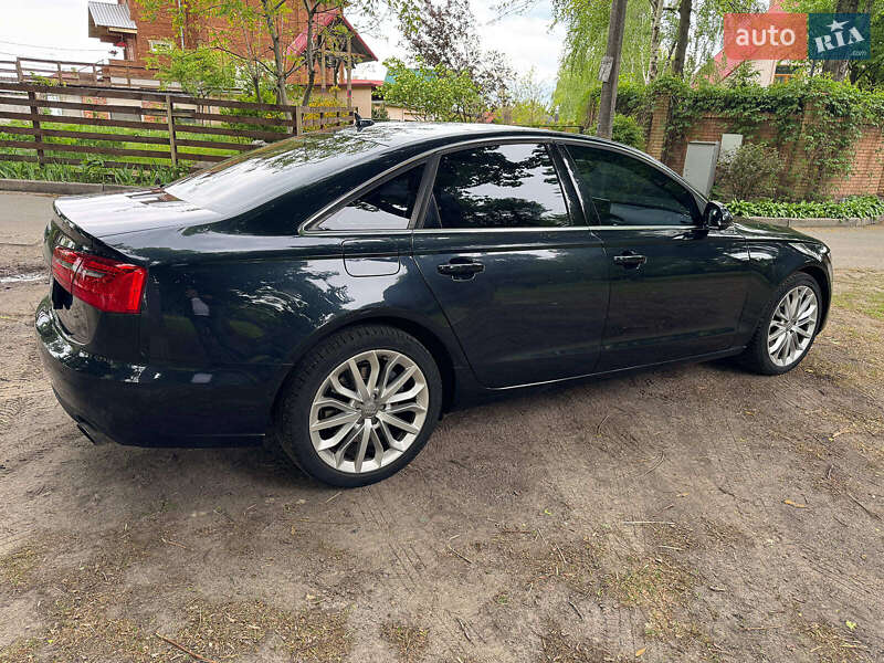 Седан Audi A6 2014 в Киеве