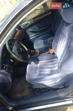 Седан Audi A6 1998 в 