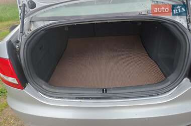 Седан Audi A6 2004 в 