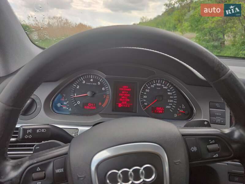 Седан Audi A6 2004 в Старом Салтовом