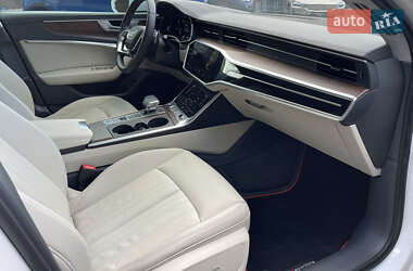 Седан Audi A6 2021 в 