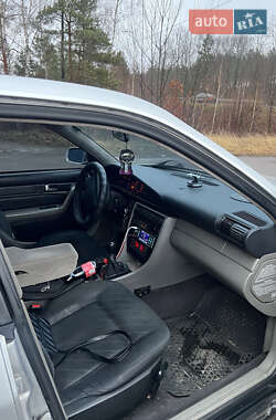 Седан Audi A6 1996 в 