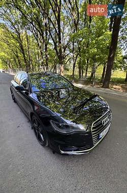 Универсал Audi A6 2015 в 