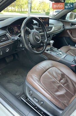 Седан Audi A6 2015 в 