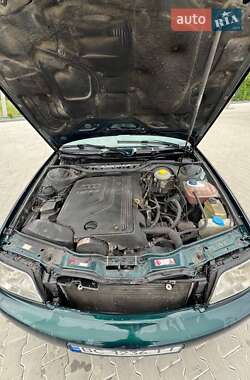Универсал Audi A6 1996 в 