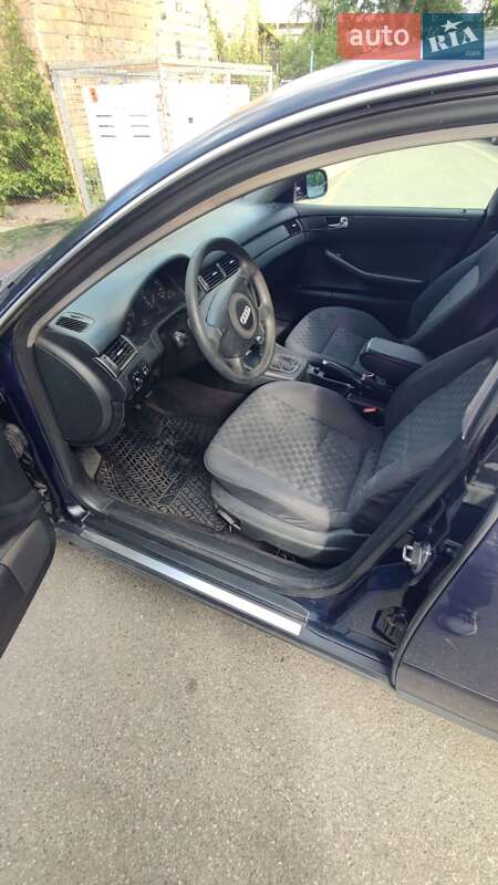 Седан Audi A6 1998 в Вишневому