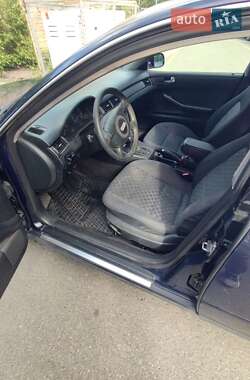 Седан Audi A6 1998 в 