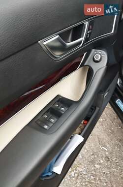 Седан Audi A6 2010 в 