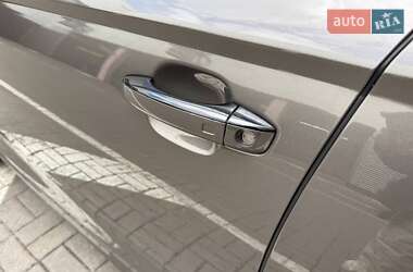 Седан Audi A6 2014 в 