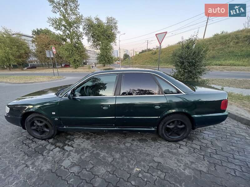 Седан Audi A6 1996 в Львові