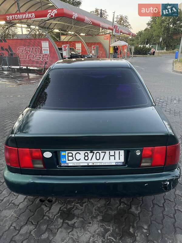 Седан Audi A6 1996 в Львові