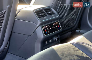 Седан Audi A6 2019 в 