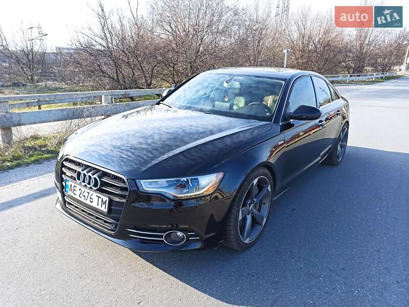 Седан Audi A6 2012 в 