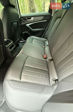 Седан Audi A6 2021 в 