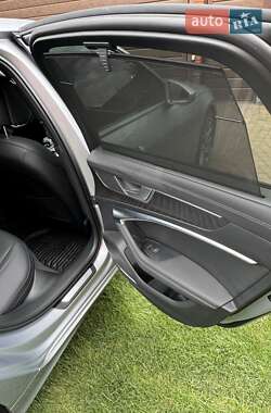 Седан Audi A6 2022 в 
