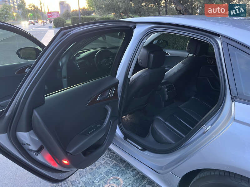 Седан Audi A6 2015 в Днепре