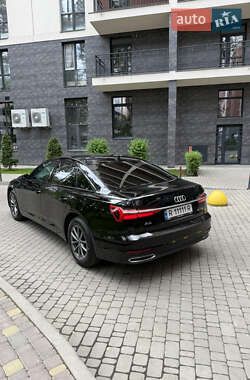 Седан Audi A6 2021 в 