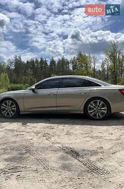 Седан Audi A6 2019 в 