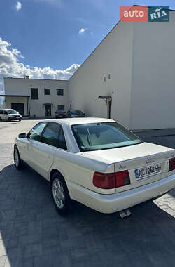 Седан Audi A6 1995 в 