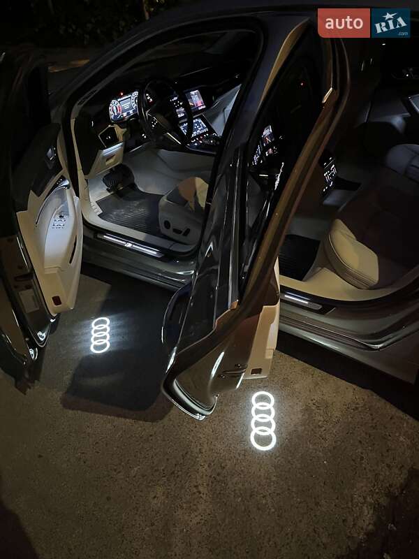 Седан Audi A6 2019 в 