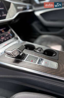Седан Audi A6 2018 в 