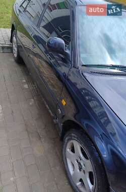 Седан Audi A6 1997 в 