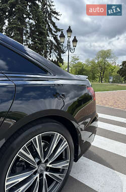 Седан Audi A6 2018 в 