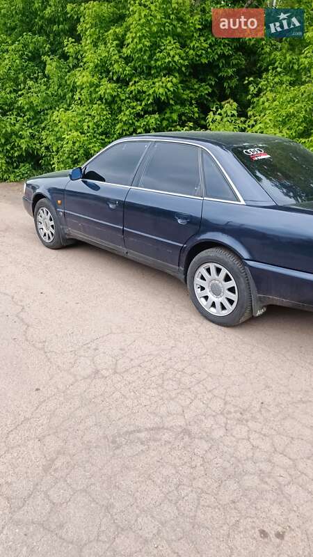 Седан Audi A6 1995 в Чернигове