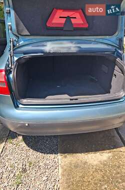 Седан Audi A6 1998 в 