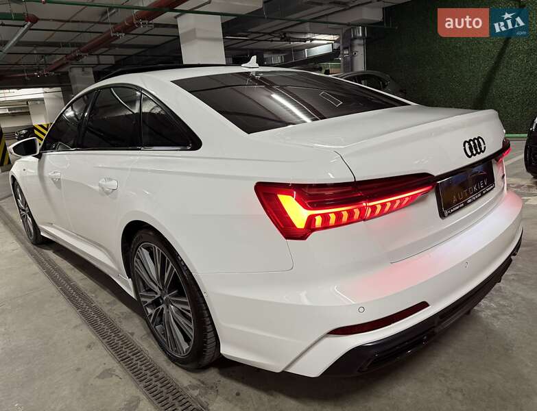 Седан Audi A6 2018 в Киеве