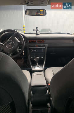 Универсал Audi A6 2004 в 