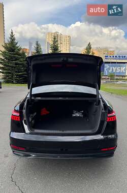 Седан Audi A6 2023 в 