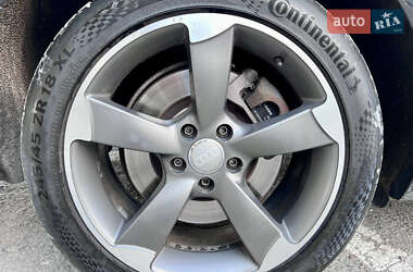 Универсал Audi A6 2011 в 