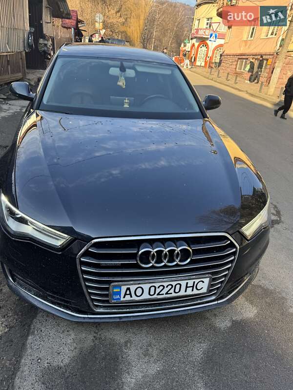 Седан Audi A6 2015 в 