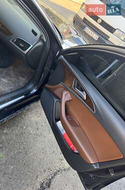 Седан Audi A6 2015 в 