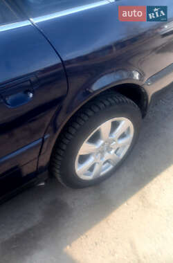 Седан Audi A6 1997 в 