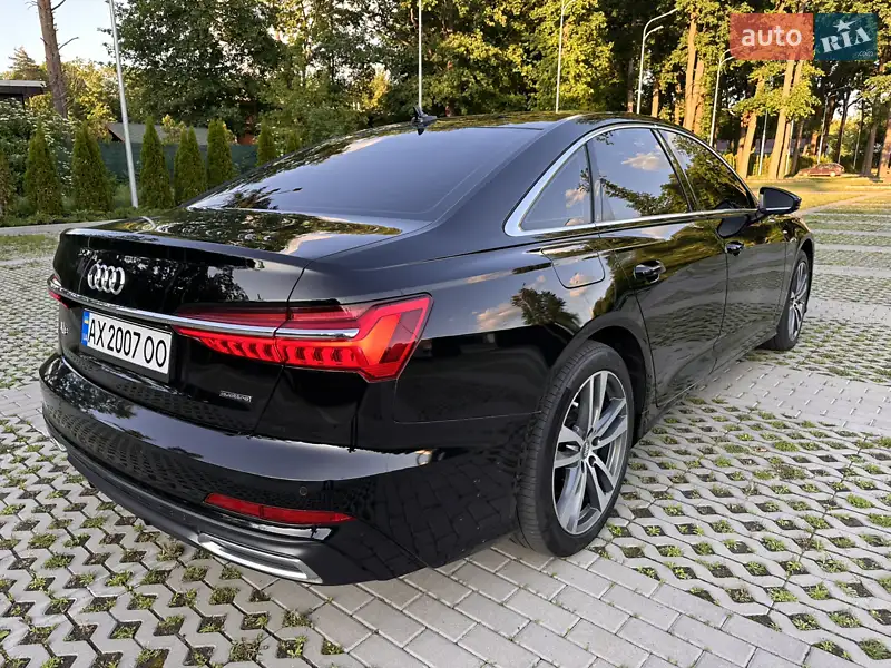Седан Audi A6 2019 в 