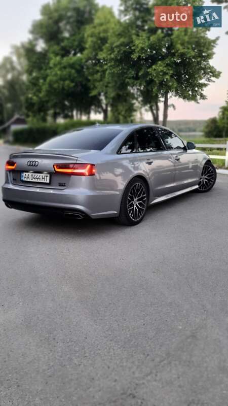 Седан Audi A6 2015 в Киеве
