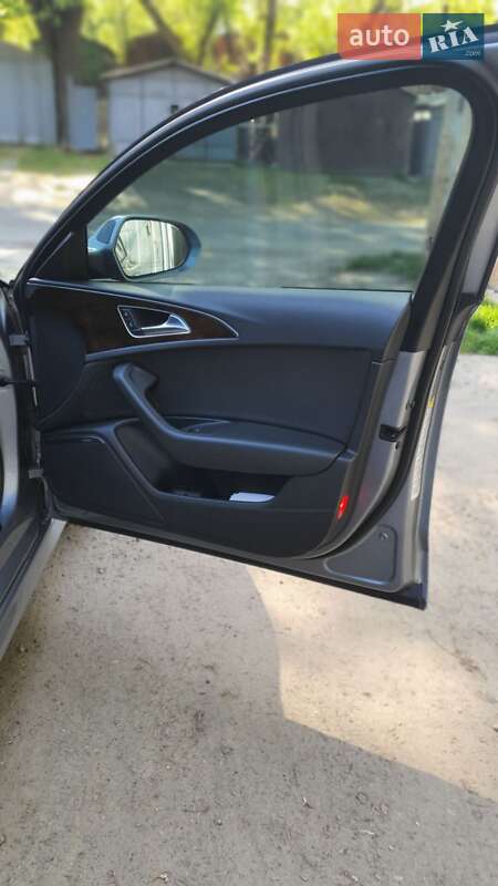Седан Audi A6 2015 в Киеве